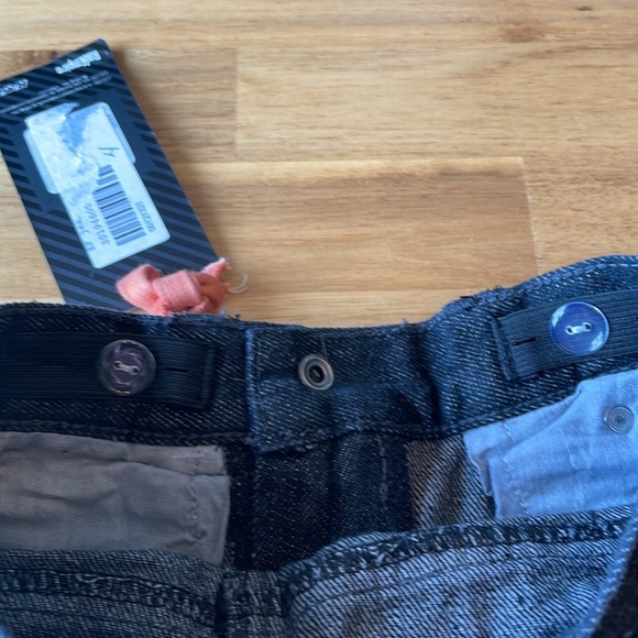 Red Engine Jeans in Dark Wash size 4 - Picture 4 of 4